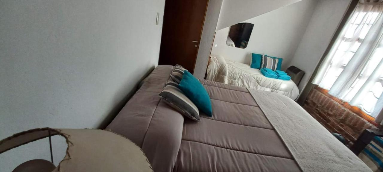 Casa confortable - Parque central - Estacionamiento, patio, 3 baños, 4 habitaciones - La Cieneguita Exterior foto